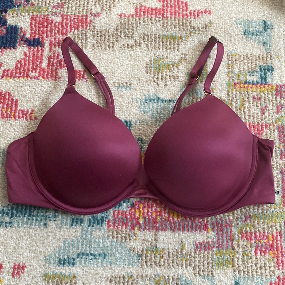 VS Very Sexy Bra NWT 38C Plum